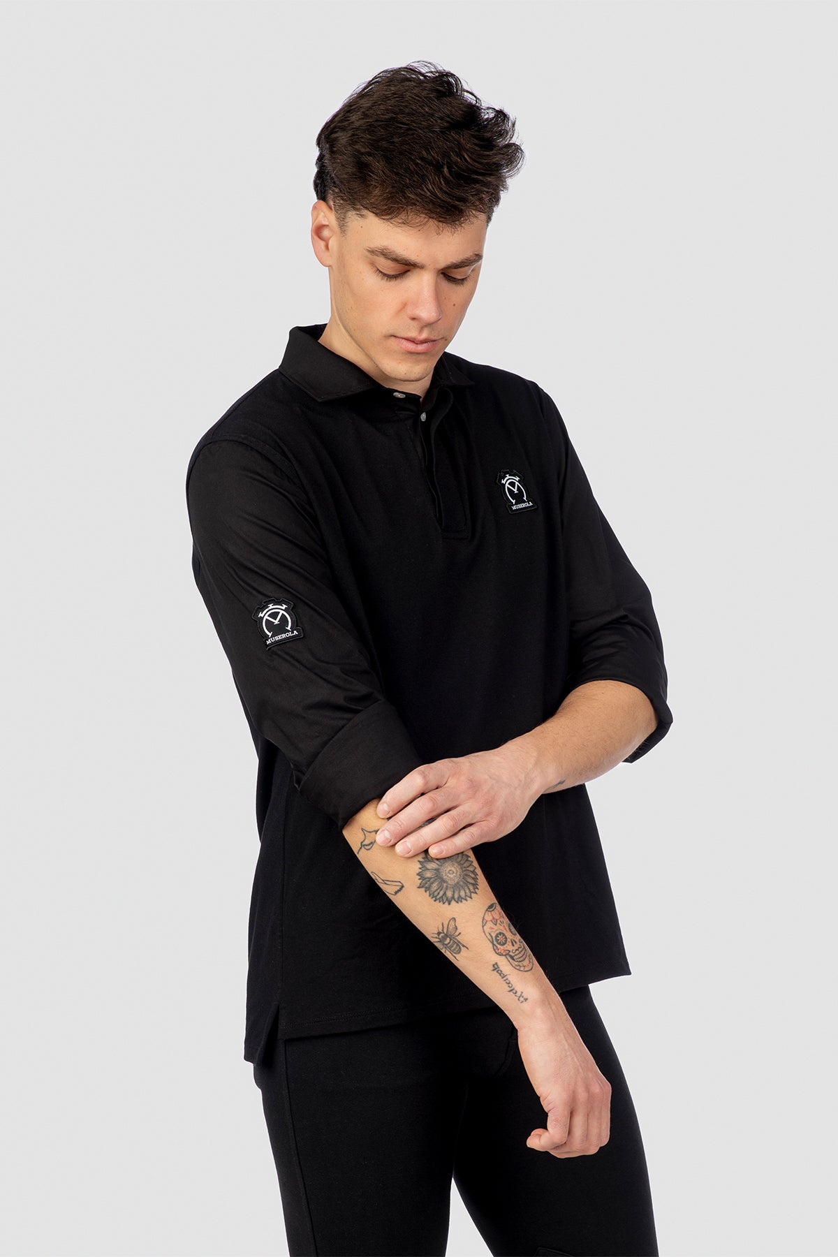 Poleka Muserola | Negro