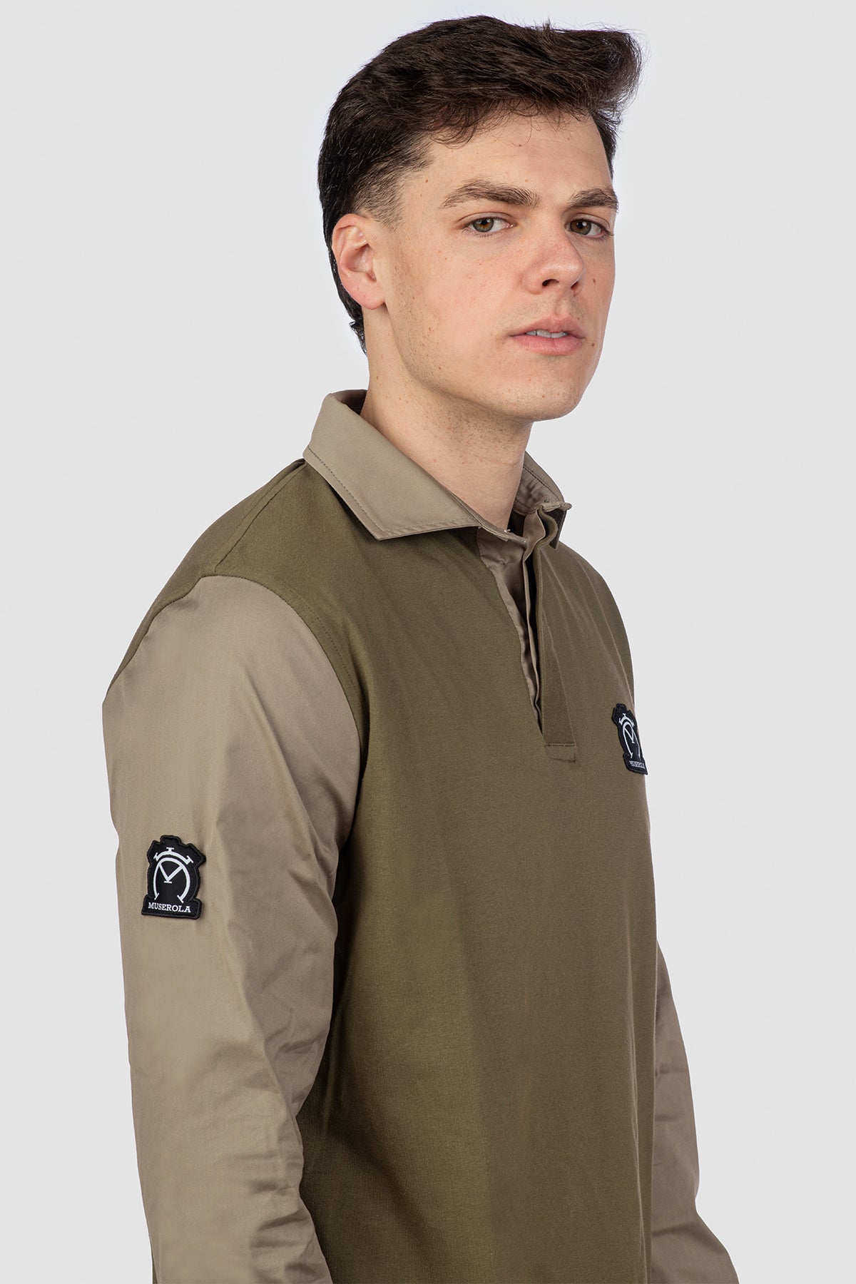 Poleka Muserola | Verde